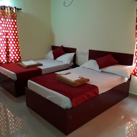 Hotel Ganga Residency Kuzhittura 외부 사진