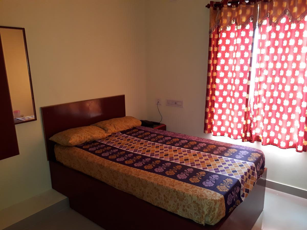 Hotel Ganga Residency Kuzhittura 외부 사진